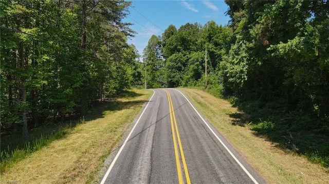 7767 Pearman Quarry Road, Kernersville, NC 27284