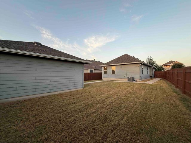 457 Star Thistle ST, Leander, TX 78641