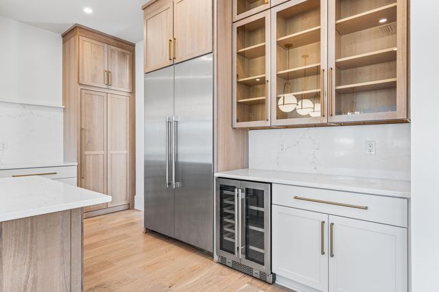 438 Regatta Bay Boulevard, Destin, FL 32541