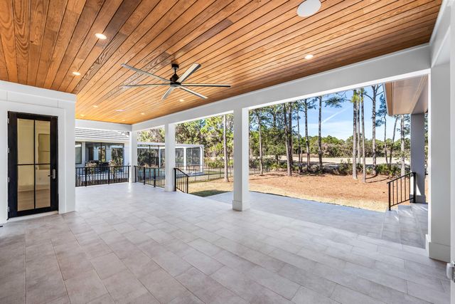 438 Regatta Bay Boulevard, Destin, FL 32541