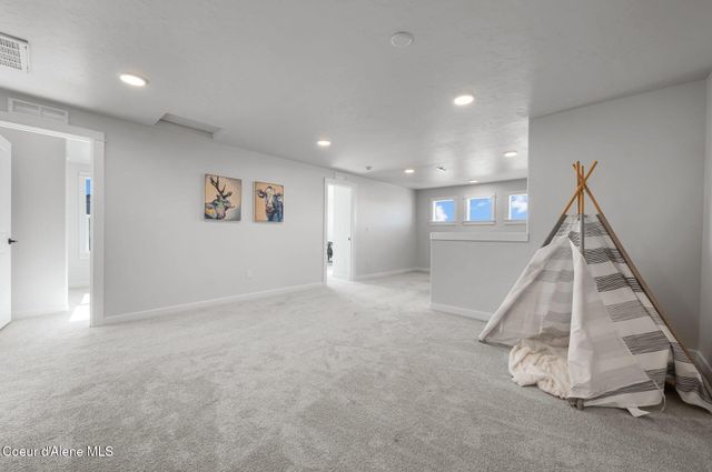 2371 W Wilbur Ave, Coeur D'alene, ID 83815
