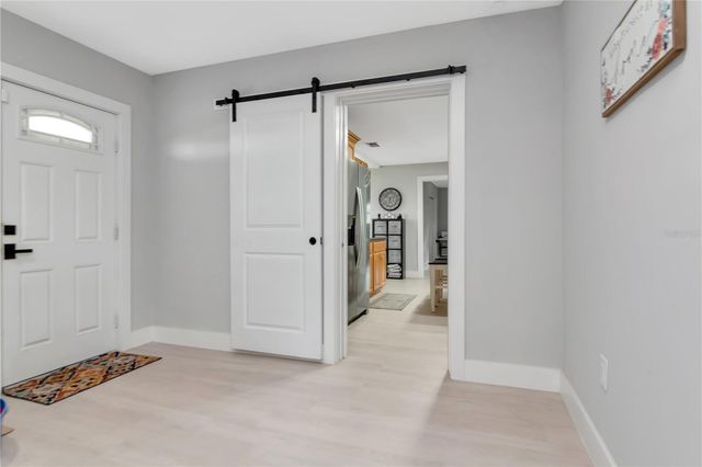 204 7TH AVENUE NW, Ruskin, FL 33570