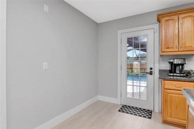 204 7TH AVENUE NW, Ruskin, FL 33570