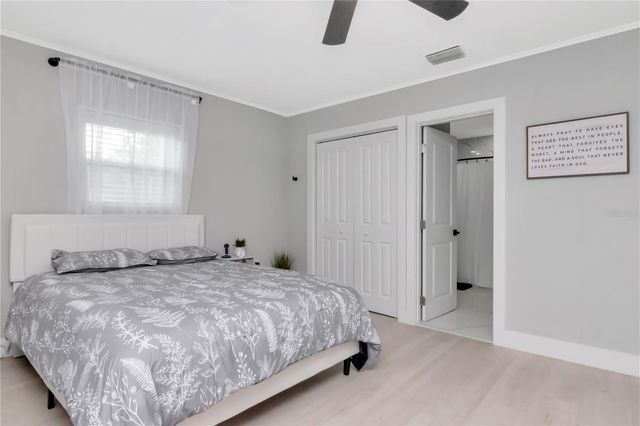 204 7TH AVENUE NW, Ruskin, FL 33570