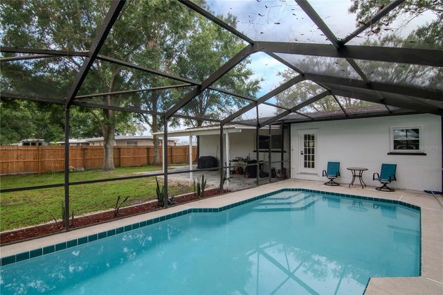 204 7TH AVENUE NW, Ruskin, FL 33570