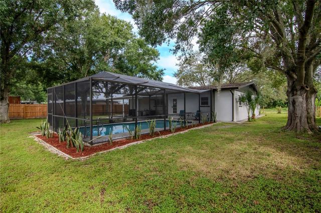 204 7TH AVENUE NW, Ruskin, FL 33570