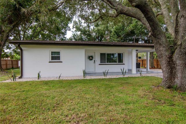 204 7TH AVENUE NW, Ruskin, FL 33570