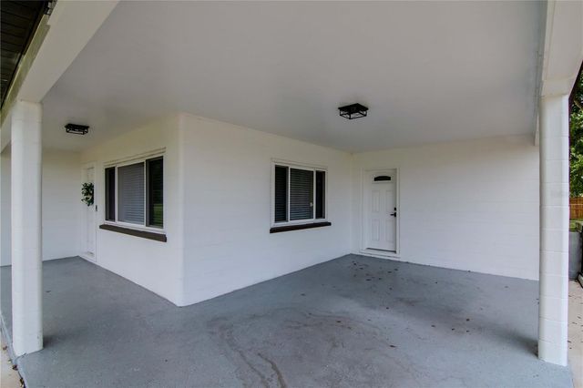 204 7TH AVENUE NW, Ruskin, FL 33570