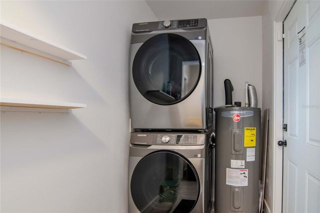 204 7TH AVENUE NW, Ruskin, FL 33570