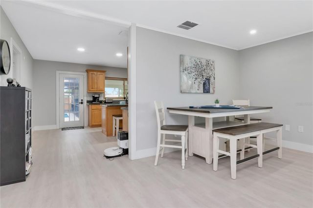 204 7TH AVENUE NW, Ruskin, FL 33570