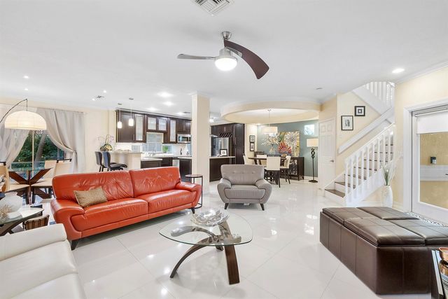 11377 Lakeview Drive, Coral Springs, FL 33071