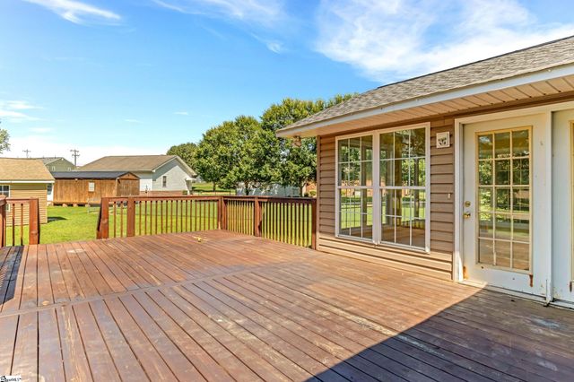 108 Angela Drive, Piedmont, SC 29673