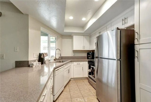 44617 La Paz, Temecula, CA 92592