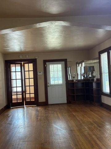 635 E Main Street, Benton Harbor, MI 49022