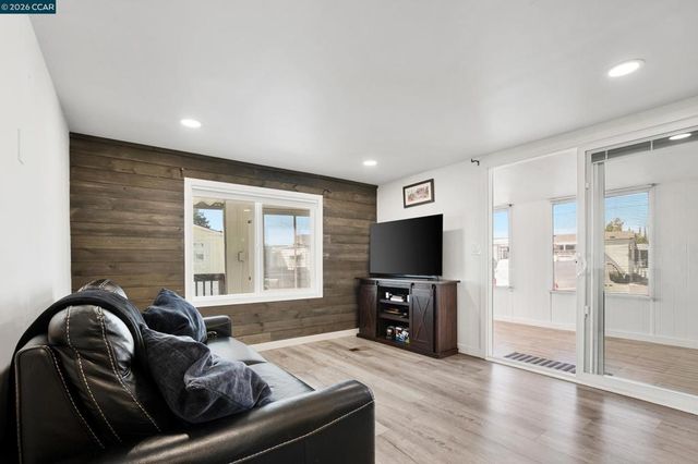 32 Galloway Dr., Concord, CA 94518