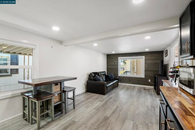 32 Galloway Dr., Concord, CA 94518