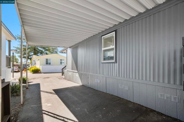 32 Galloway Dr., Concord, CA 94518