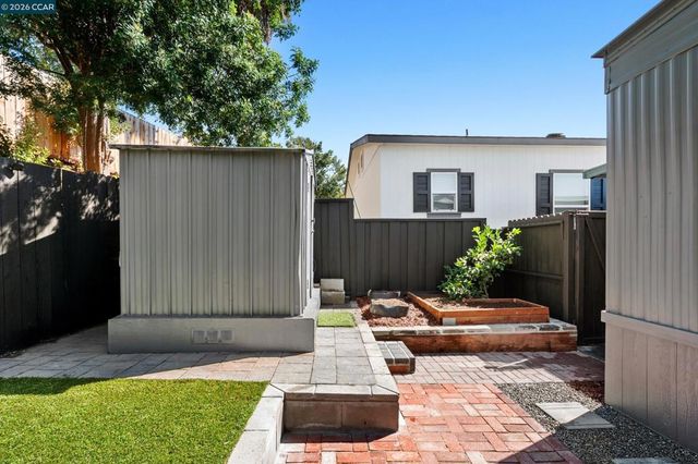 32 Galloway Dr., Concord, CA 94518