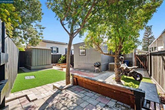 32 Galloway Dr., Concord, CA 94518