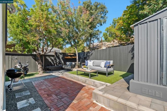 32 Galloway Dr., Concord, CA 94518