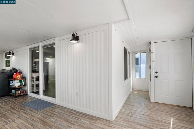 32 Galloway Dr., Concord, CA 94518