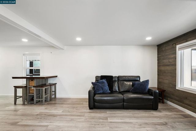 32 Galloway Dr., Concord, CA 94518