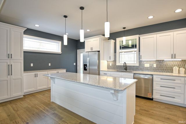 10143 Gallop Way, Evansville, IN 47725