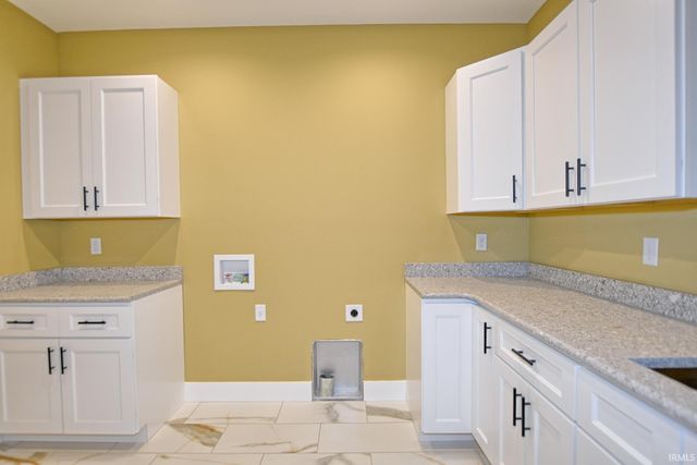 10143 Gallop Way, Evansville, IN 47725