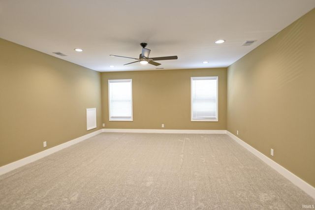 10143 Gallop Way, Evansville, IN 47725