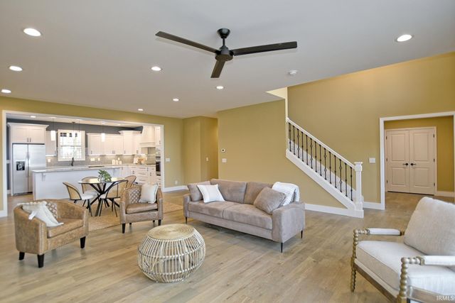 10143 Gallop Way, Evansville, IN 47725