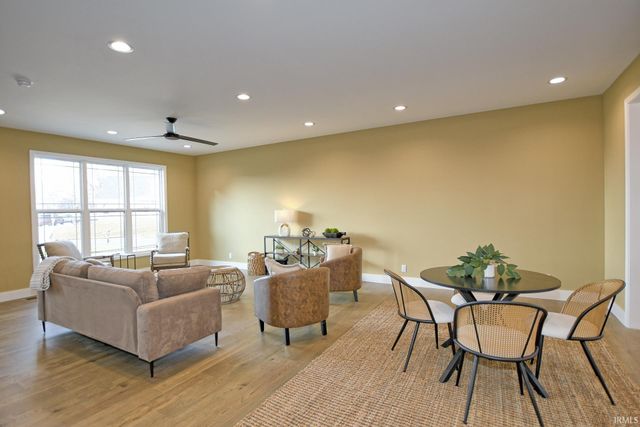 10143 Gallop Way, Evansville, IN 47725