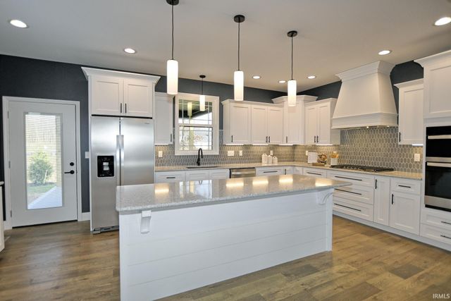 10143 Gallop Way, Evansville, IN 47725