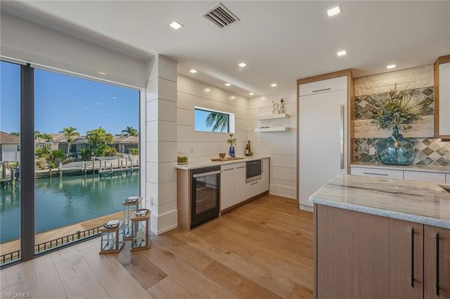 191 Leeward CT, Marco Island, FL 34145