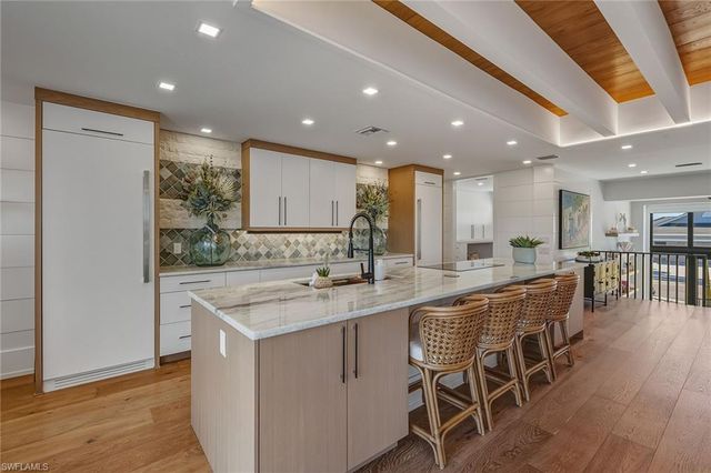 191 Leeward CT, Marco Island, FL 34145