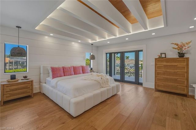 191 Leeward CT, Marco Island, FL 34145