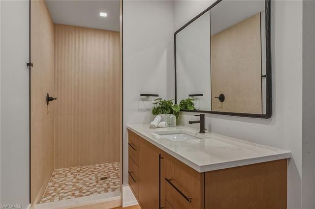 191 Leeward CT, Marco Island, FL 34145