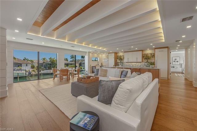 191 Leeward CT, Marco Island, FL 34145