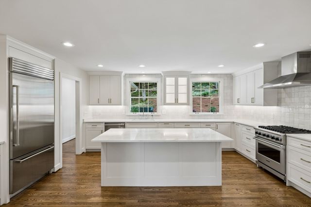 6004 Hillsboro Pike, Nashville, TN 37215