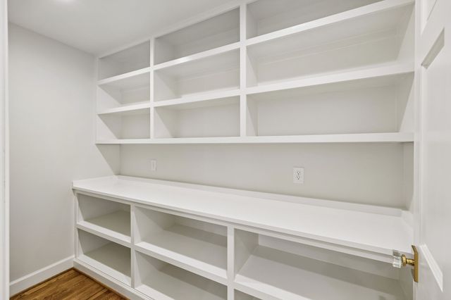 6004 Hillsboro Pike, Nashville, TN 37215