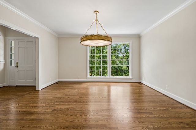 6004 Hillsboro Pike, Nashville, TN 37215