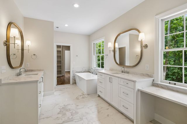 6004 Hillsboro Pike, Nashville, TN 37215