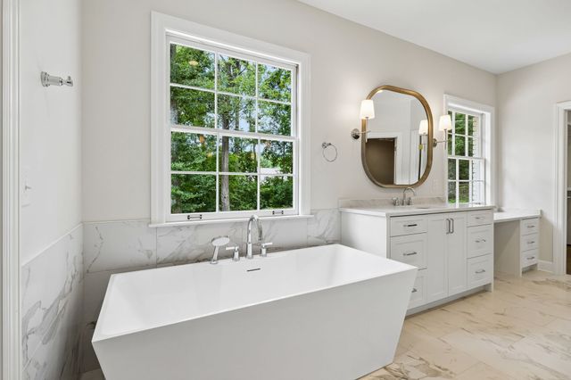 6004 Hillsboro Pike, Nashville, TN 37215