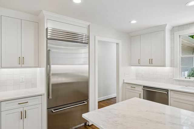 6004 Hillsboro Pike, Nashville, TN 37215