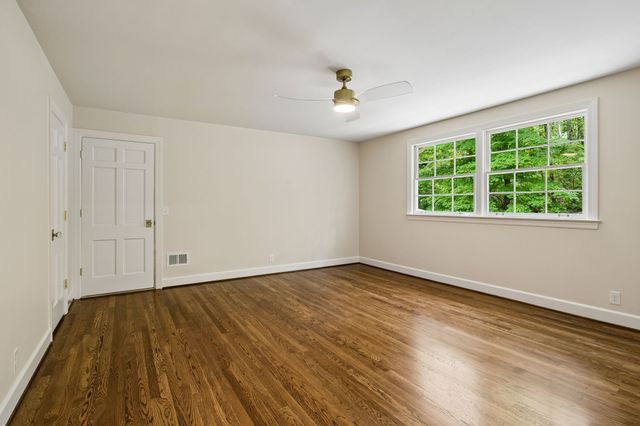 6004 Hillsboro Pike, Nashville, TN 37215