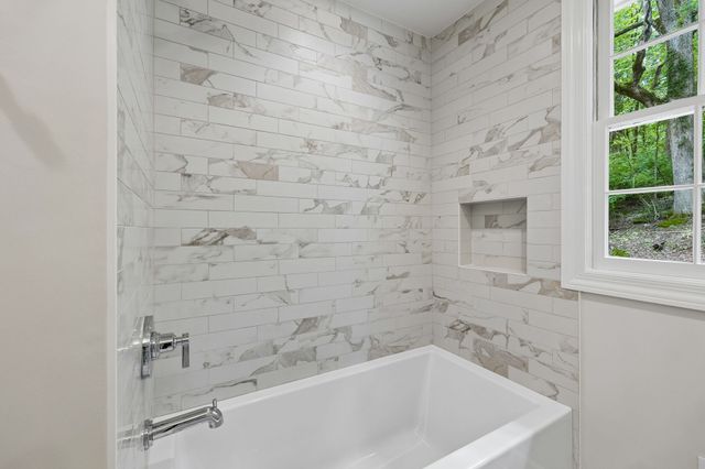 6004 Hillsboro Pike, Nashville, TN 37215