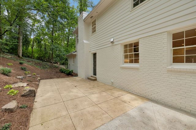 6004 Hillsboro Pike, Nashville, TN 37215