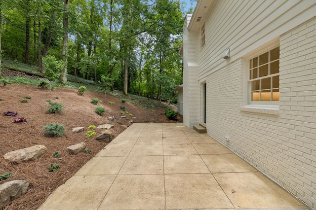 6004 Hillsboro Pike, Nashville, TN 37215