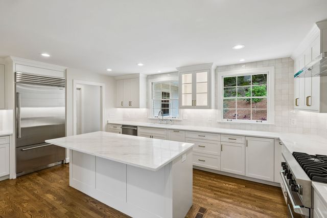 6004 Hillsboro Pike, Nashville, TN 37215