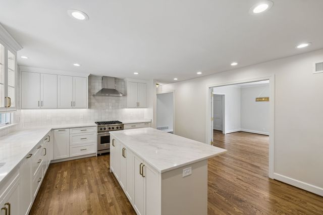 6004 Hillsboro Pike, Nashville, TN 37215