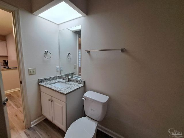 2301 Michigan Ave 21, Pensacola, FL 32526